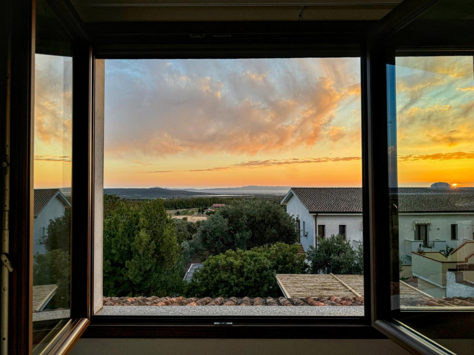 B&B Stell'E Mari SantʼAnna Arresi 外观 照片